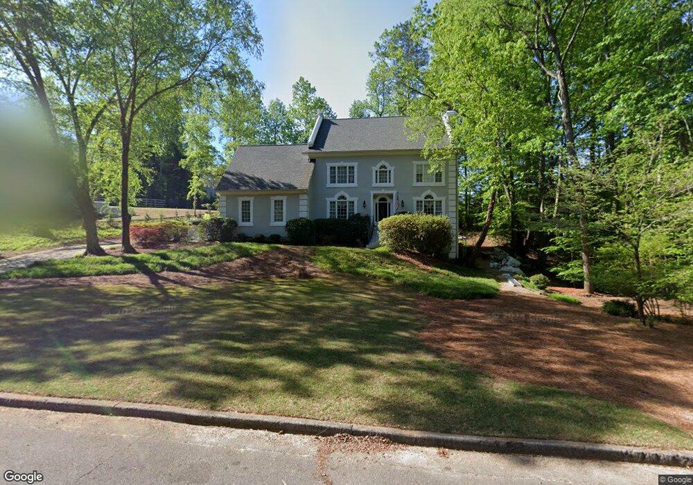 5830 Plantation Dr, Roswell, GA 30075 - photo 1