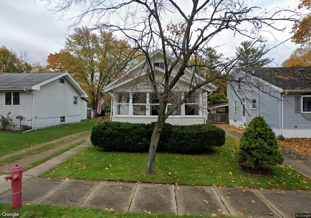 2013 Roberts Ln, Lansing, MI 48910 - photo 1