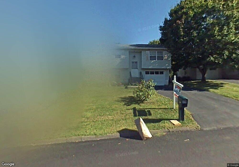 11 Barber Dr, Rensselaer, NY 12144 - photo 1