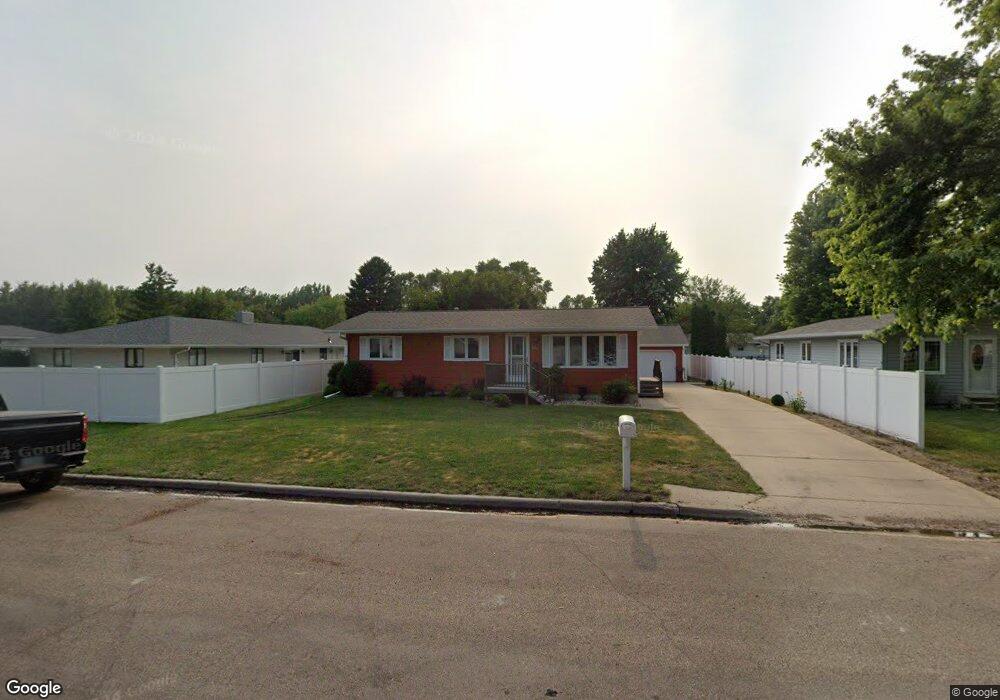 205 19th Ave NE, Jamestown, ND 58401 - photo 1