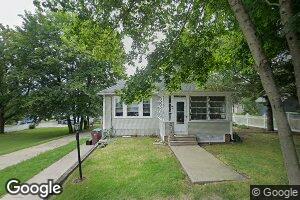 581 4th Ave, Woonsocket, RI 02895
