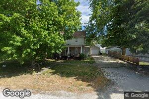 321 E South St, Moweaqua, IL 62550