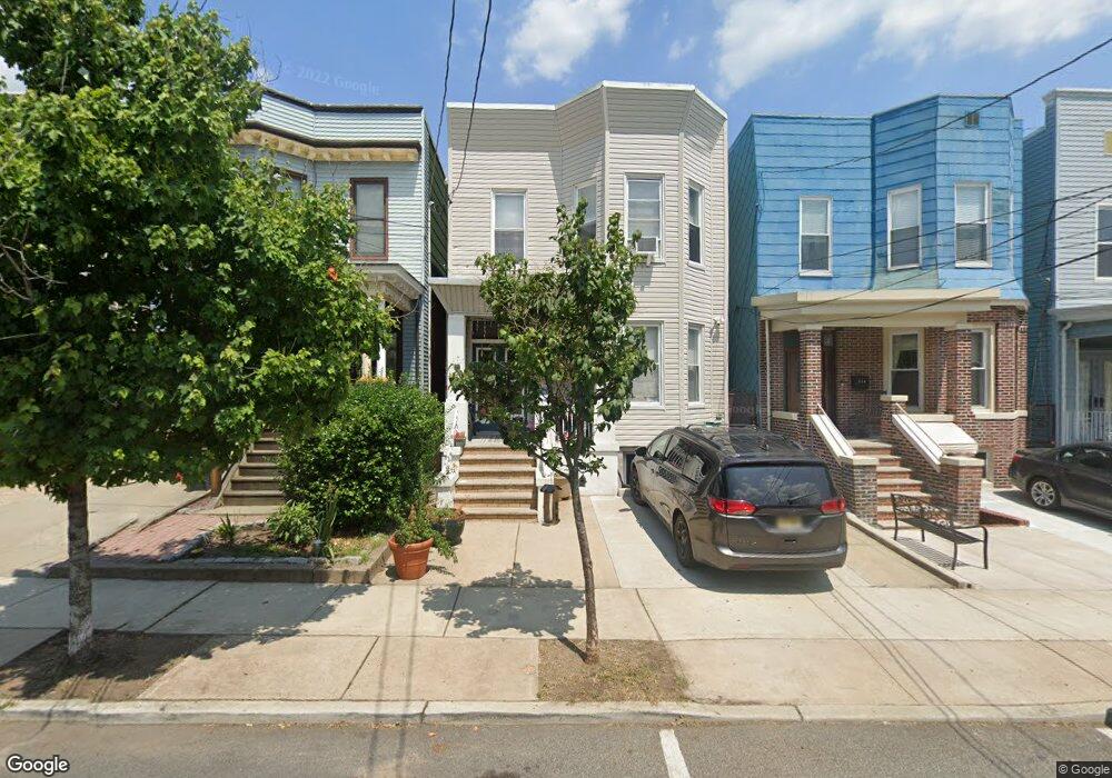 216 Oak St unit 2, Weehawken, NJ 07086 - photo 1