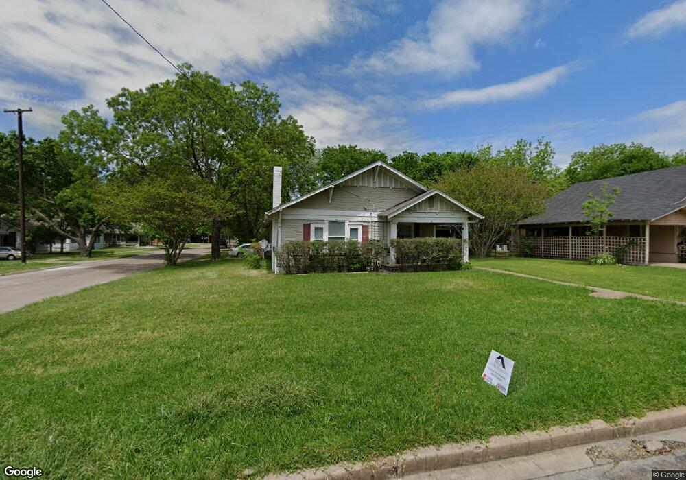 208 W Denton St, Ennis, TX 75119 - photo 1