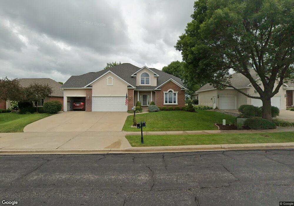 4631 N Weaverridge Blvd, Peoria, IL 61615 - photo 1