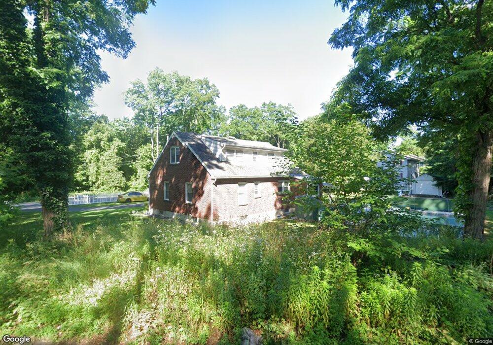 325 Thirteenth St, Schenectady, NY 12306 - photo 1