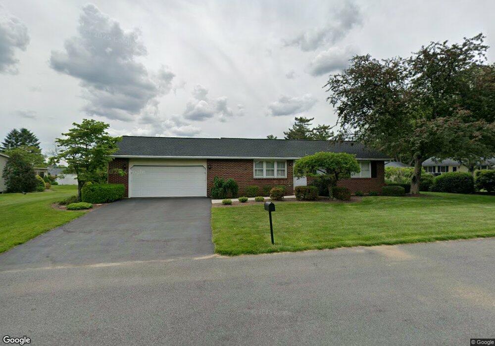 6109 Lone Pond Ln, Allentown, PA 18104 - photo 1