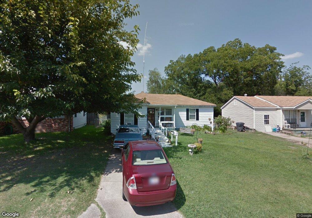 425 Oak St, Ardmore, OK 73401 - photo 1