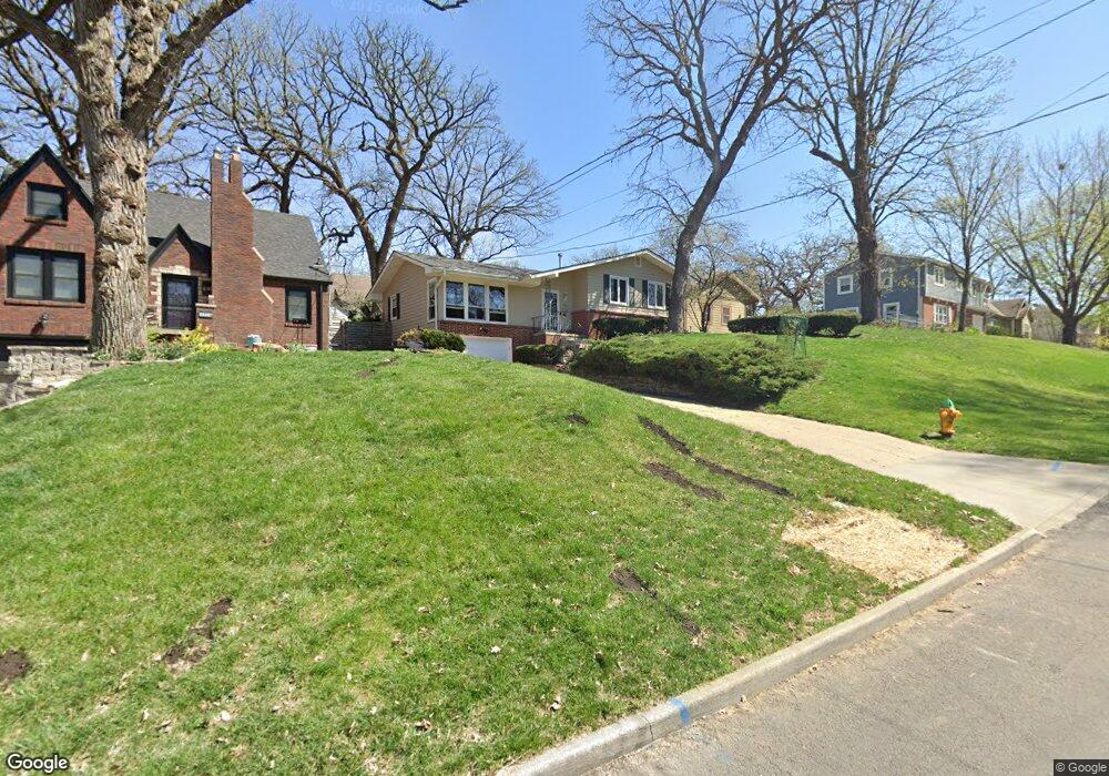 1441 41st Place, Des Moines, IA 50311 - photo 1