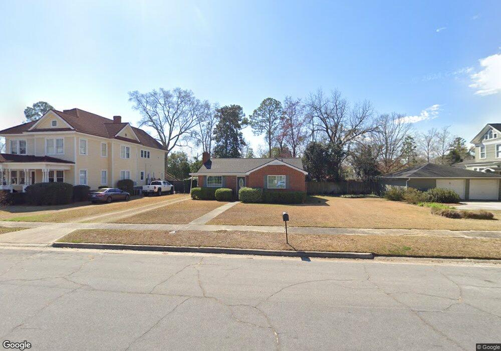 33 W Huckabee St, McRae-helena, GA 31055 - photo 1