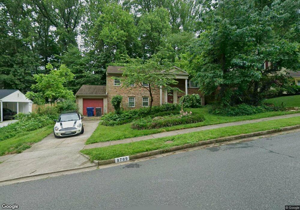 8709 Prudence Dr, Annandale, VA 22003 - photo 1