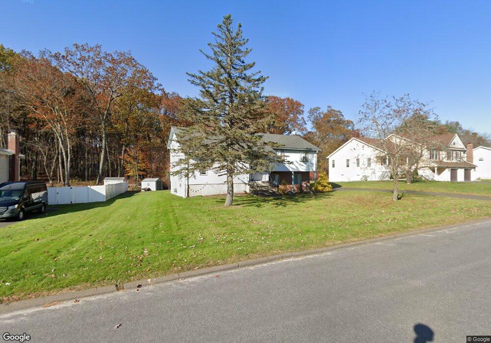 112 Windbrook Dr, Windsor, CT 06095 - photo 1