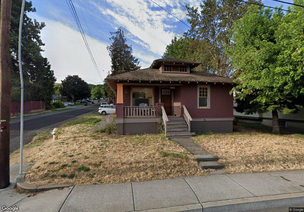 1522 E 10th St, the Dalles, OR 97058 - photo 1