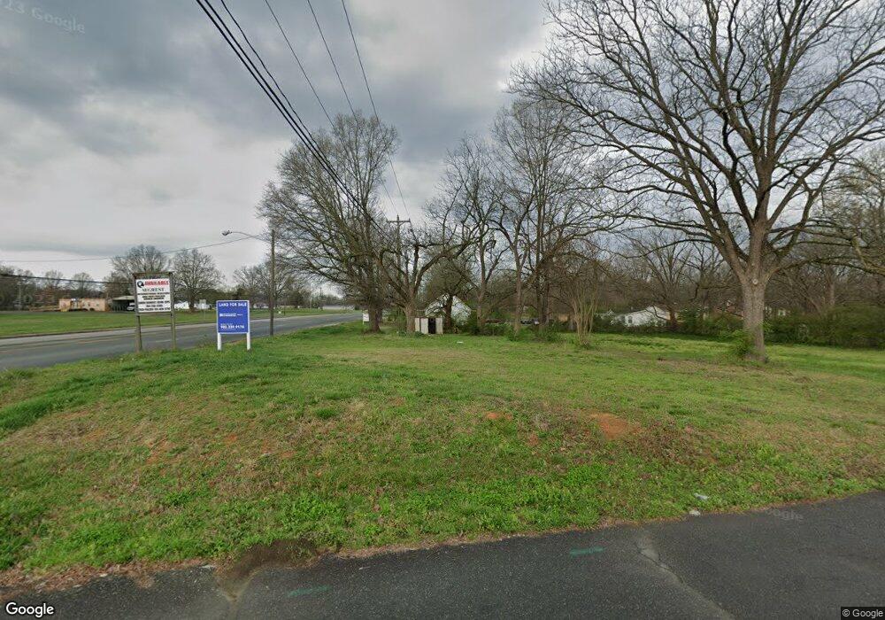 601 N Carelock Dr, Marshville, NC 28103 - photo 1