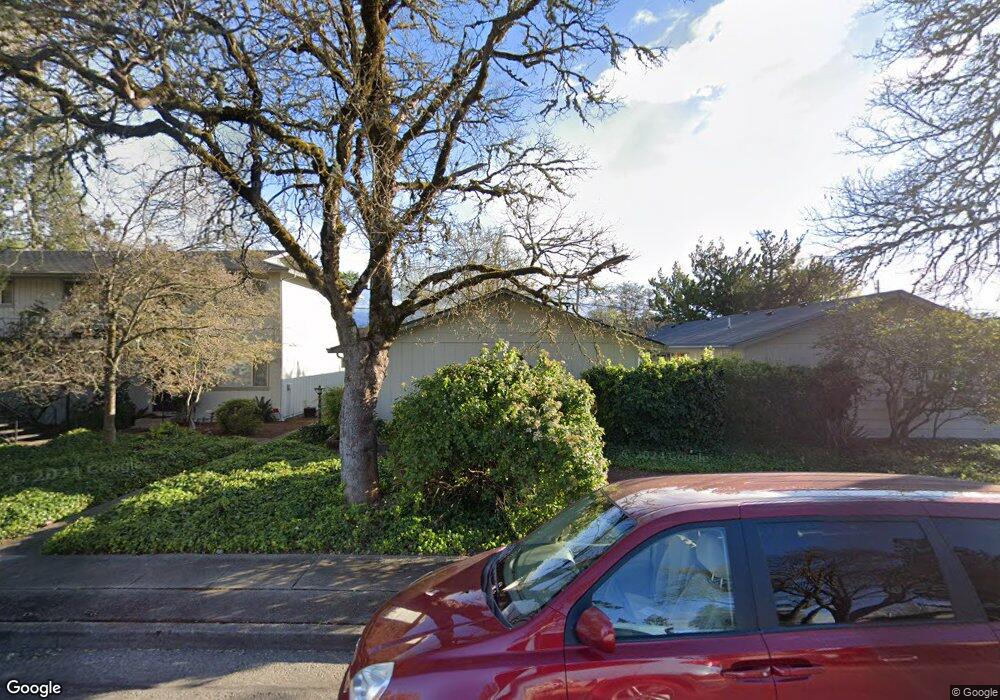 315 NE C St, Grants Pass, OR 97526 - photo 1