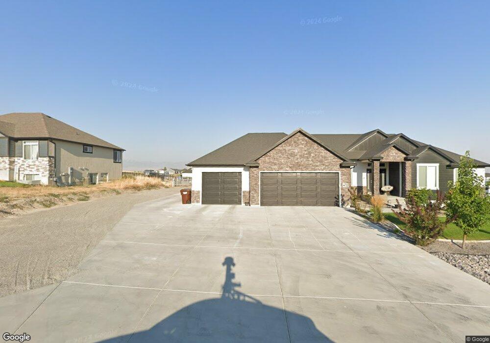 7093 N Blue Moon Dr, Tooele, UT 84074 - photo 1