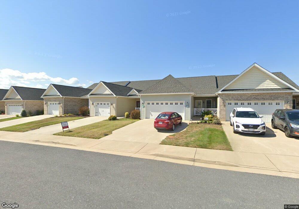 49 Gemstone Dr, Stuarts Draft, VA 24477 - photo 1