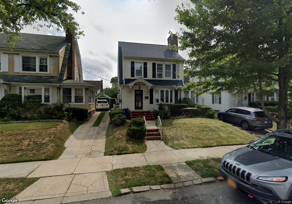 4519 170th St, Flushing, NY 11358 - photo 1