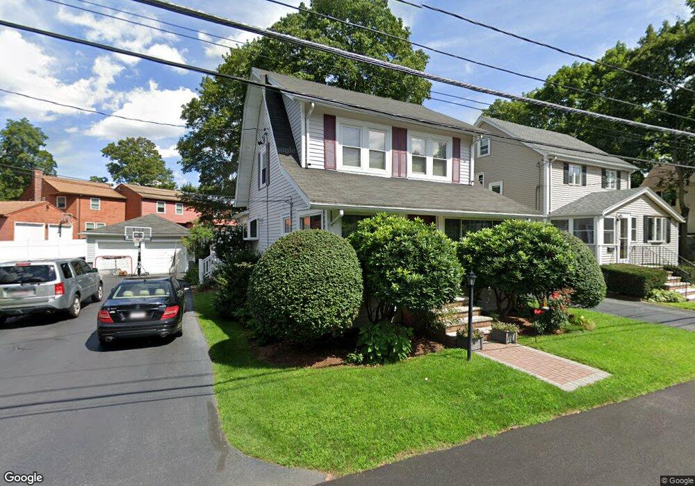 31 Ellis St, Woburn, MA 01801 - photo 1