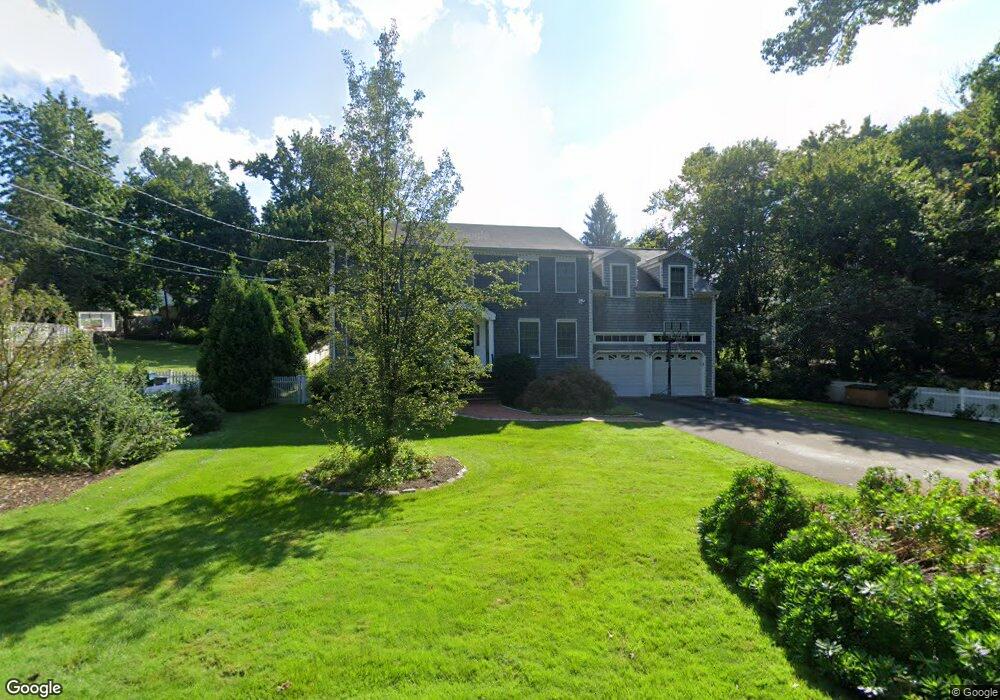 10 Cliff Ave, Darien, CT 06820 - photo 1