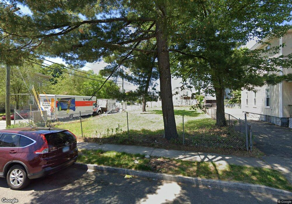 557 William St, Bridge Port, CT 06608 - photo 1