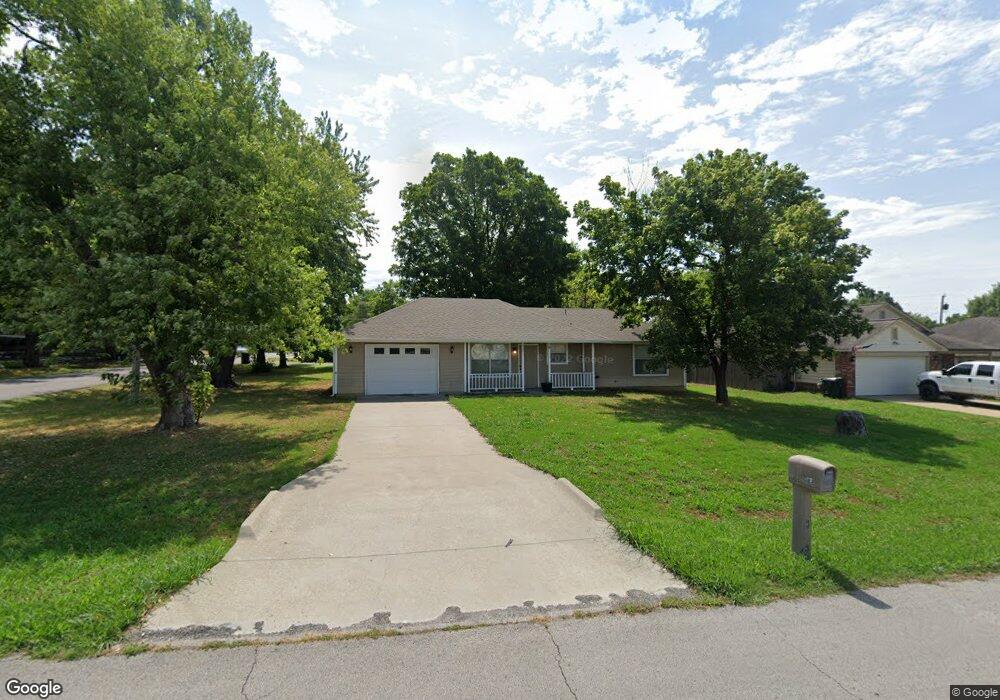 920 N Missouri Ave, Claremore, OK 74017 - photo 1