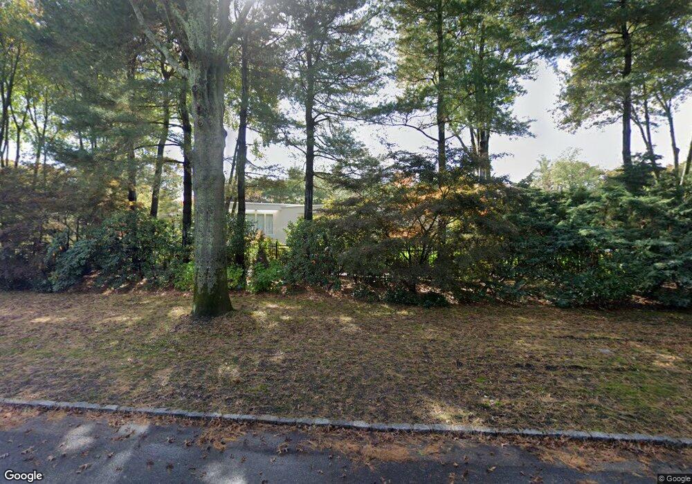 2 Coachmans Ct, Old Westbury, NY 11568 - photo 1