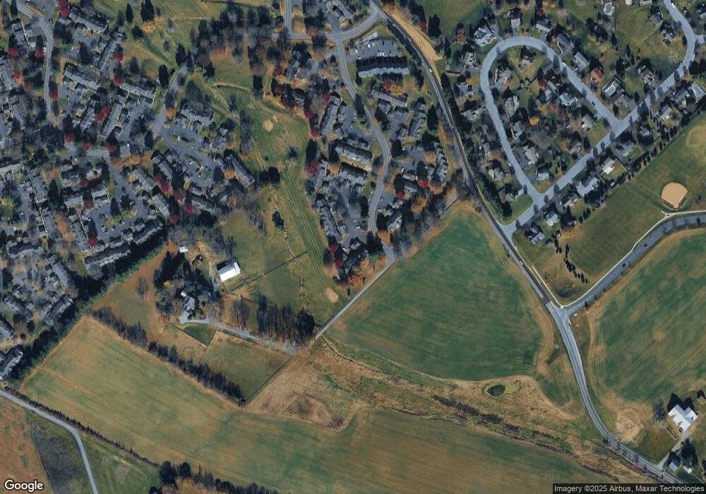 632 Barrington Ct, Palmyra, PA 17078 - photo 1