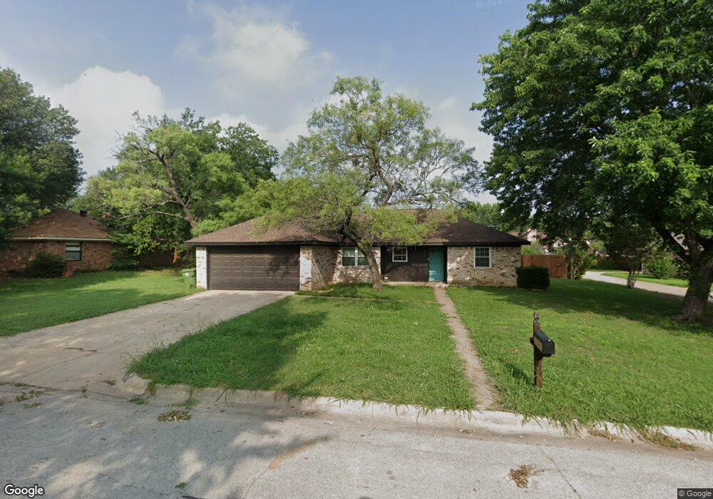 341 Huggins Dr, Springtown, TX 76082 - photo 1