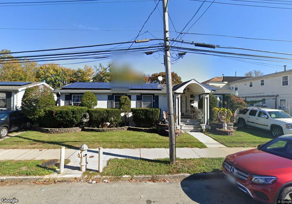 11153 155th St, Jamaica, NY 11433 - photo 1