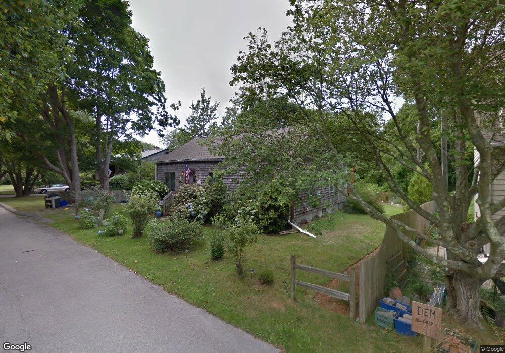 8 Baldwin Ct, Jamestown, RI 02835 - photo 1