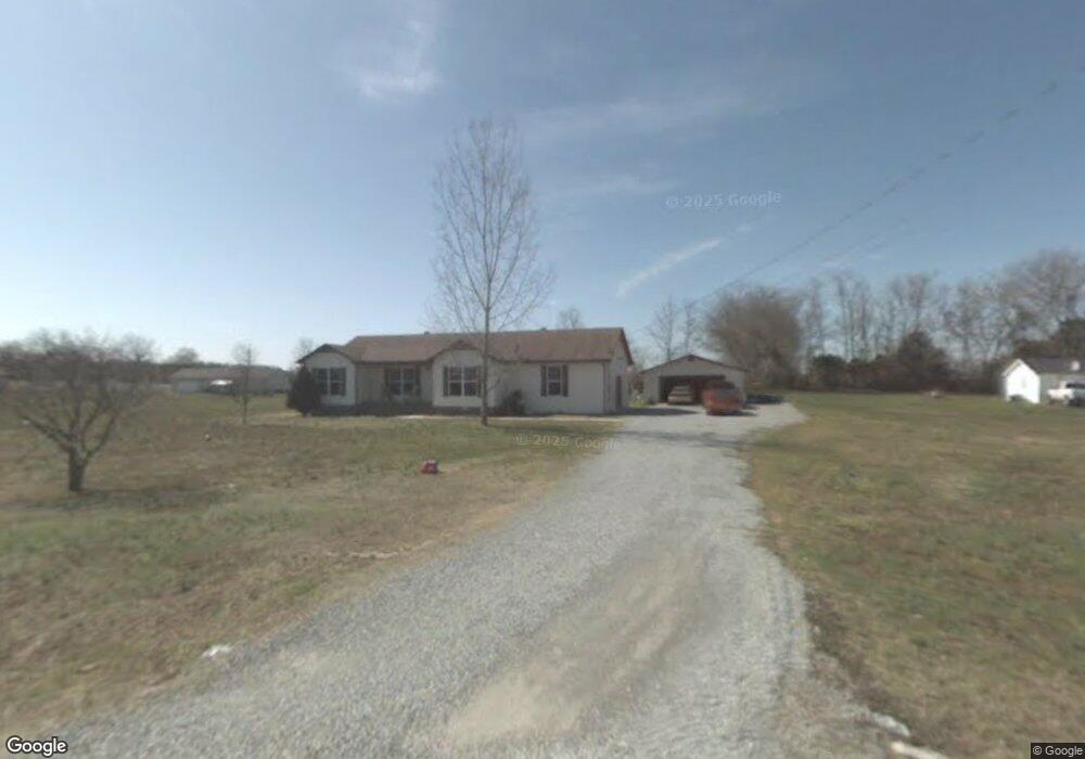 338 Cessna Ln, Shelbyville, TN 37160 - photo 1