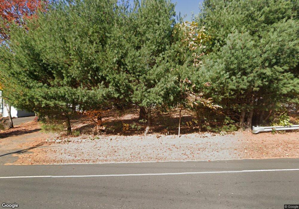 541 Pine St, Bristol, CT 06010 - photo 1