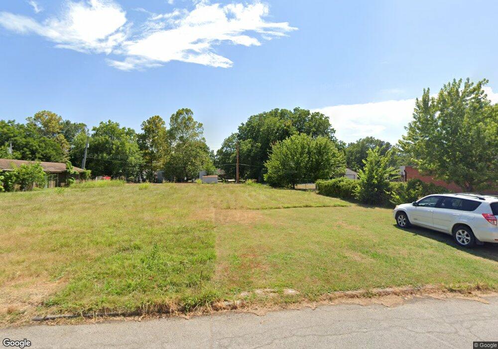 523 E 9th St, Claremore, OK 74017 - photo 1