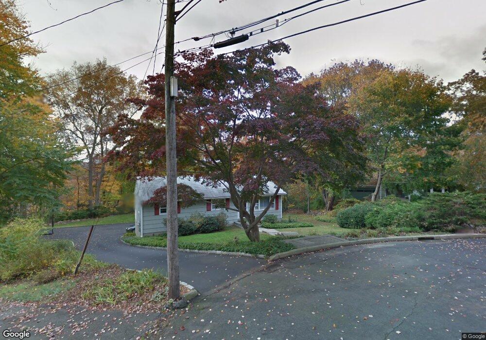 54 Bunnell Cir, Fairfield, CT 06825 - photo 1