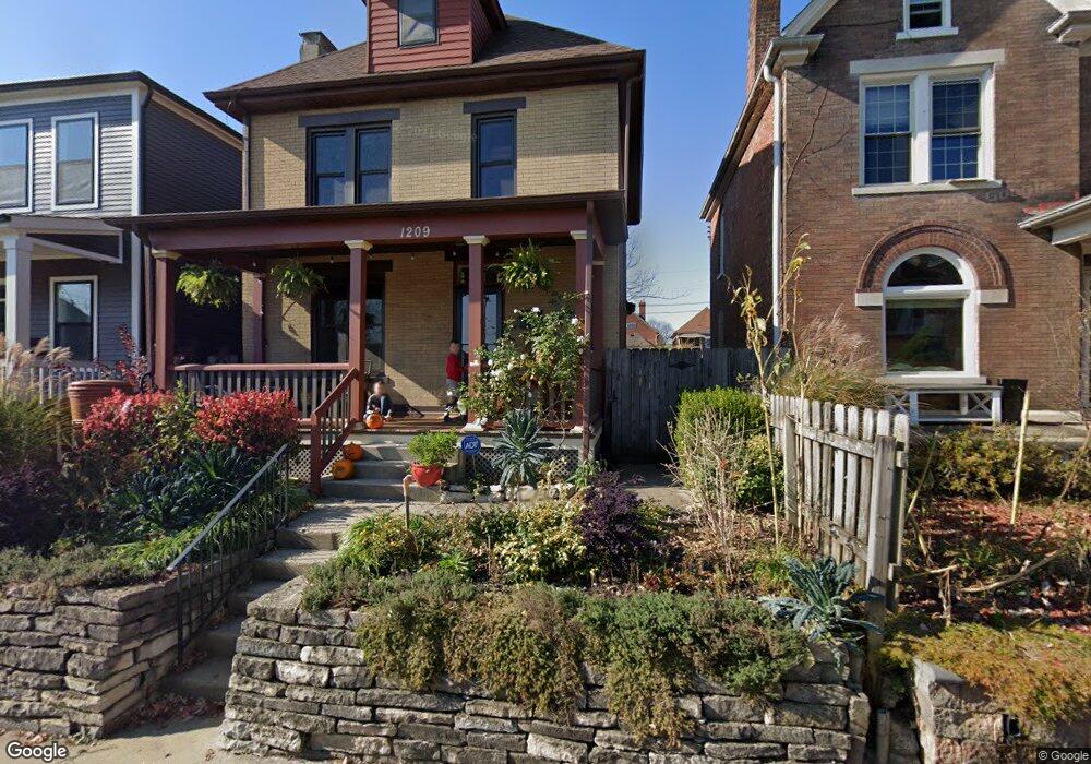 1209 Hamlet St, Columbus, OH 43201 - photo 1
