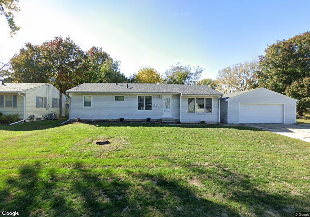811 E 12th Street Place N, Newton, IA 50208 - photo 1
