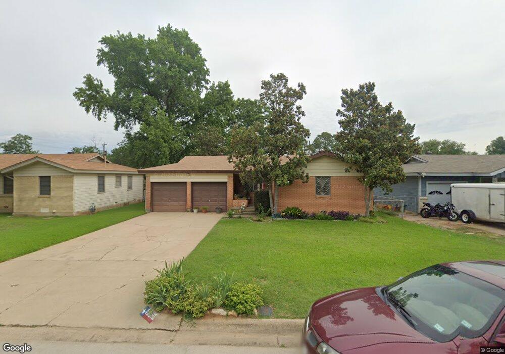 776 Betty Ln, Hurst, TX 76053 - photo 1