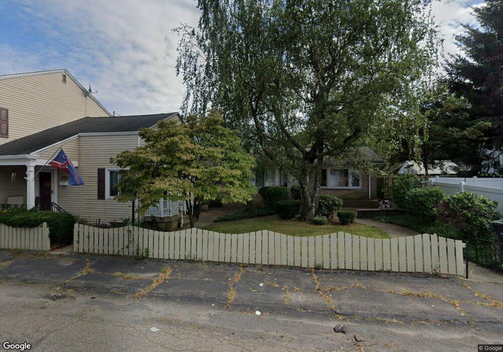 632 W 3rd St, Hazleton, PA 18201 - photo 1