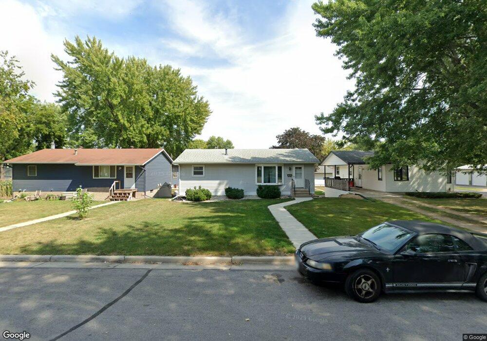 1010 N Spring St, New Ulm, MN 56073 - photo 1