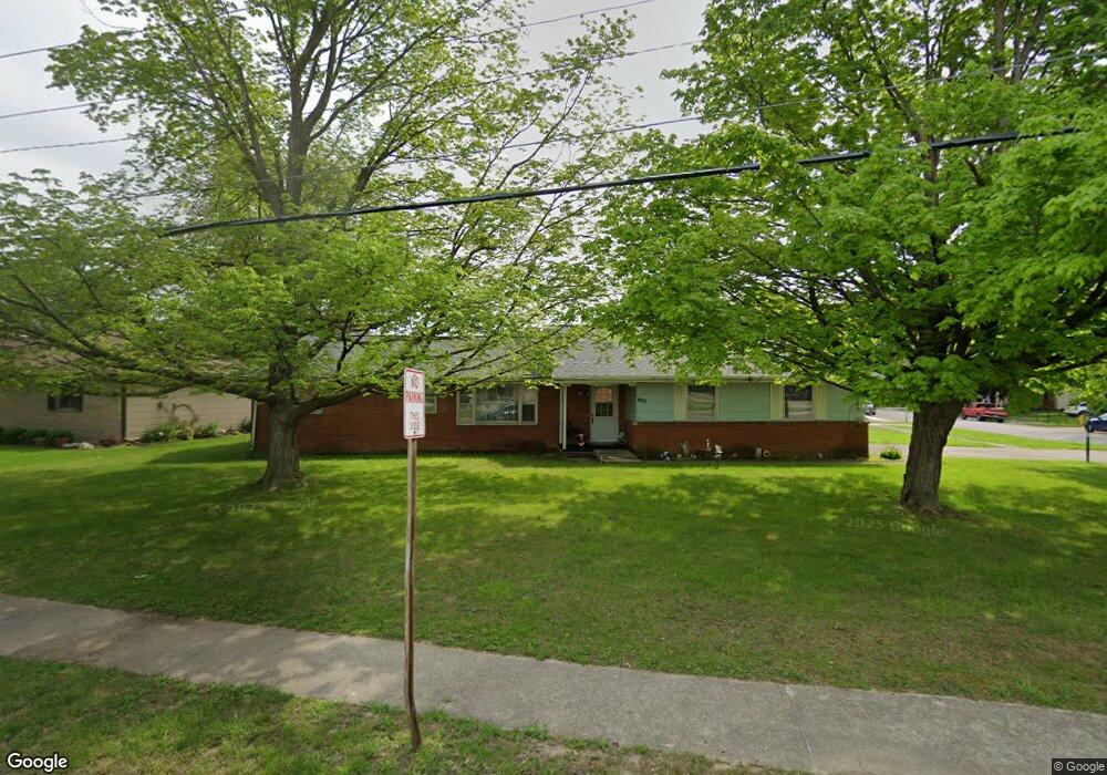 1120 S 6th St, Mattoon, IL 61938 - photo 1