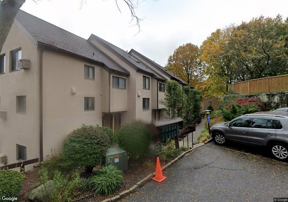 12 Glenville St unit 106, Greenwich, CT 06831 - photo 1