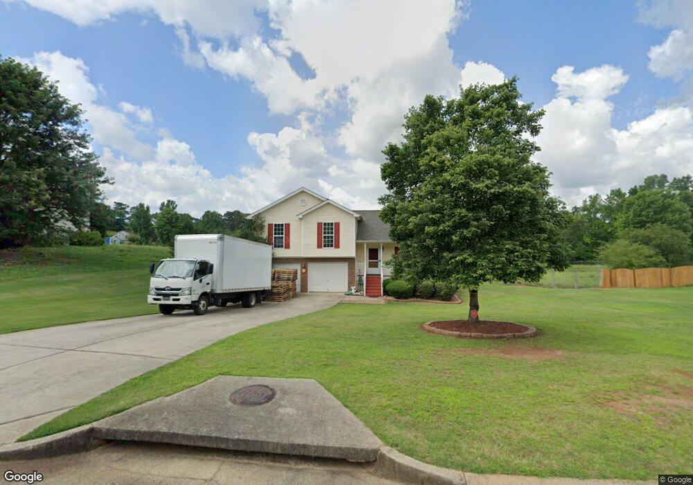 1048 Octavia Ct, Winder, GA 30680 - photo 1