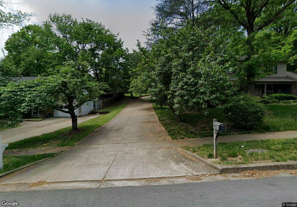 6816 Stoneybrooke Ln, Alexandria, VA 22306 - photo 1