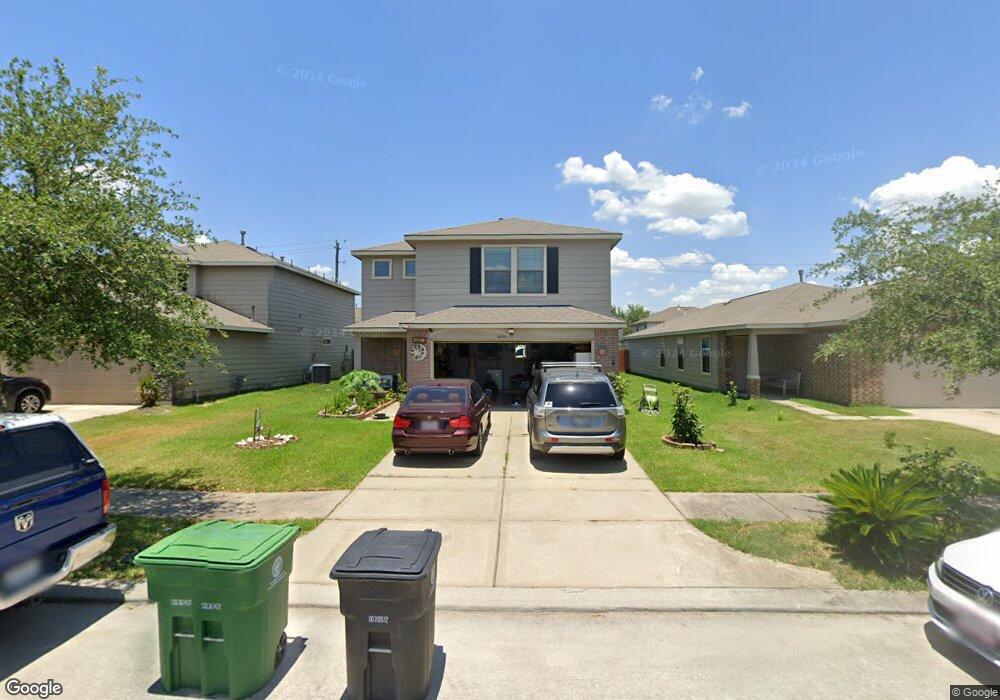 8803 Summerset Meadow Ct, Houston, TX 77075 - photo 1