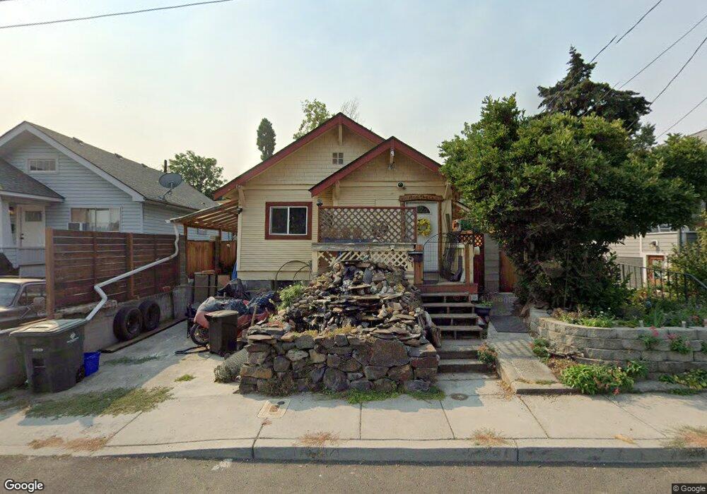 1418 E 10th St, the Dalles, OR 97058 - photo 1