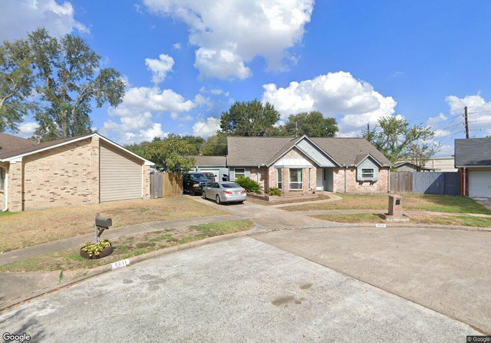 8610 Parkhill Forest Dr, Houston, TX 77088 - photo 1
