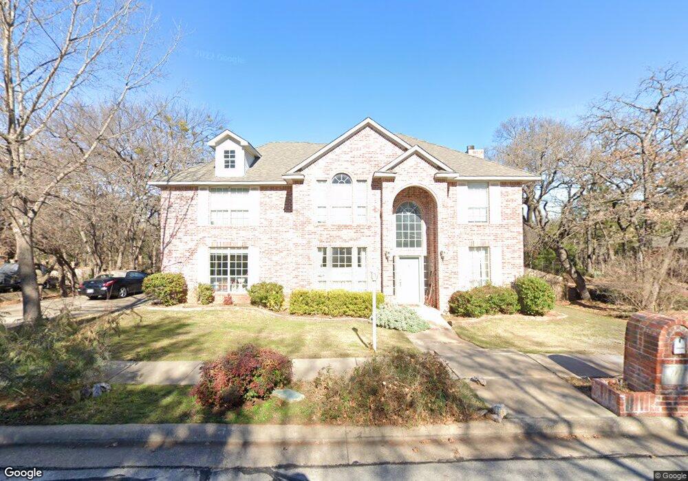 1133 Hidden Oaks Dr, Bedford, TX 76022 - photo 1