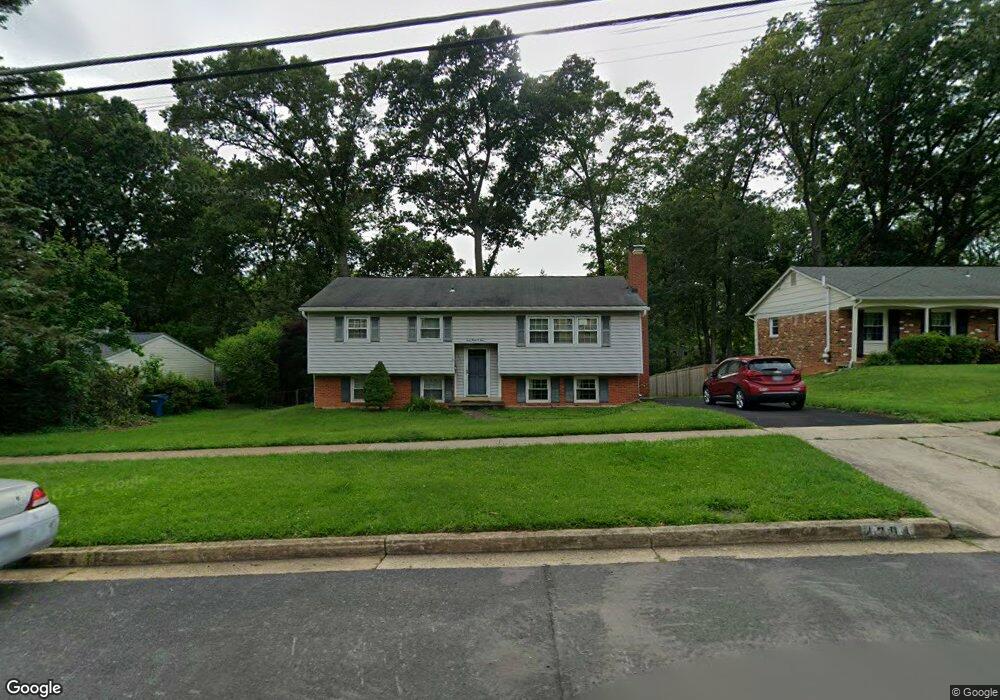 4304 Pickett Rd, Fairfax, VA 22032 - photo 1