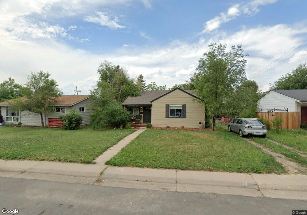885 Nile St, Aurora, CO 80010 - photo 1